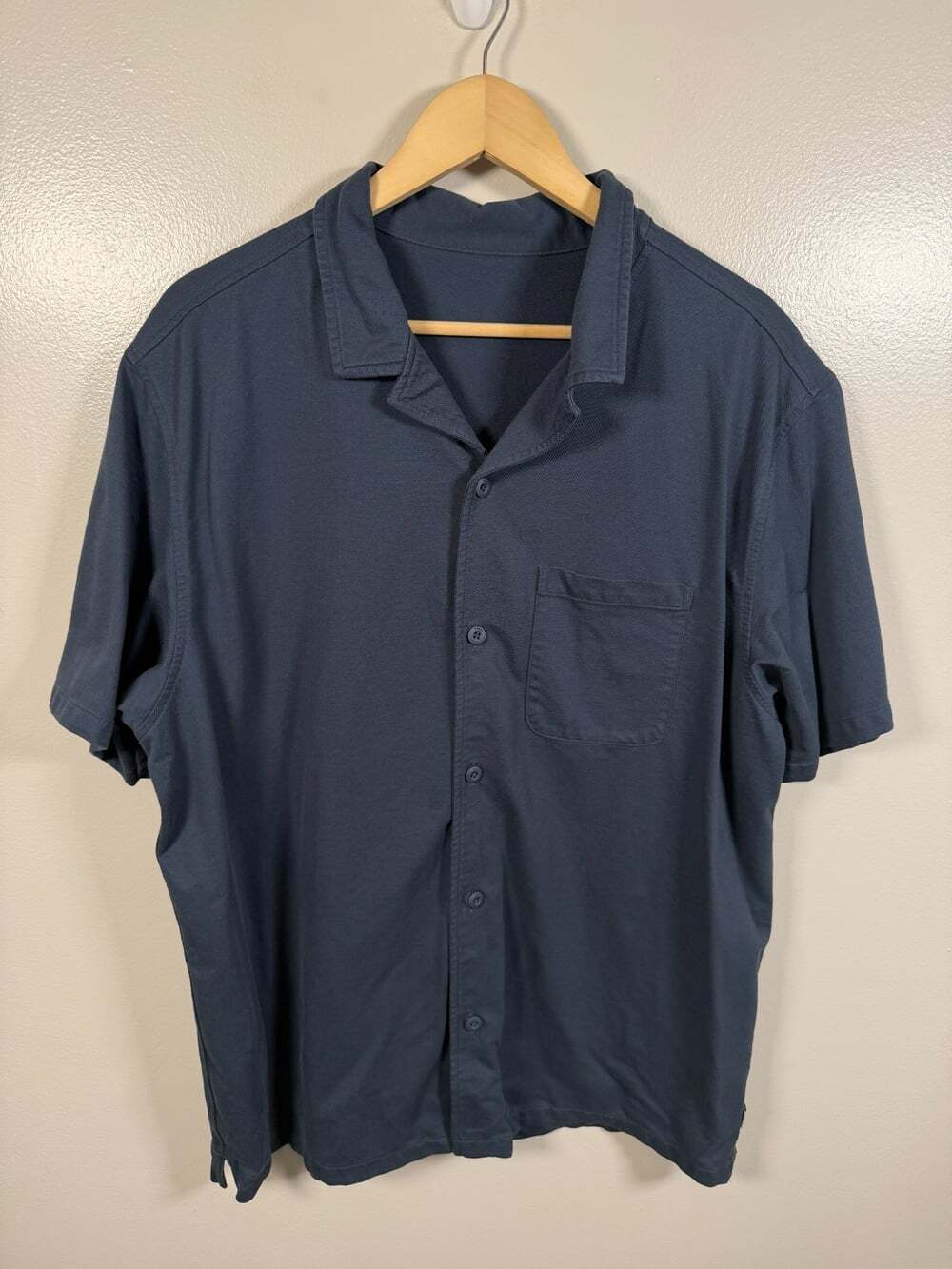 Vuori Knit Oxford Camp Collar Button Down Shirt Mens XXL Short Sleeve Navy Blue